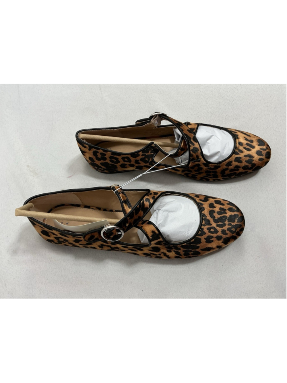 Womans New In Box A New Day Tamsin Leopard Print Mary Jane Flats 8 - Picture 2 of 7